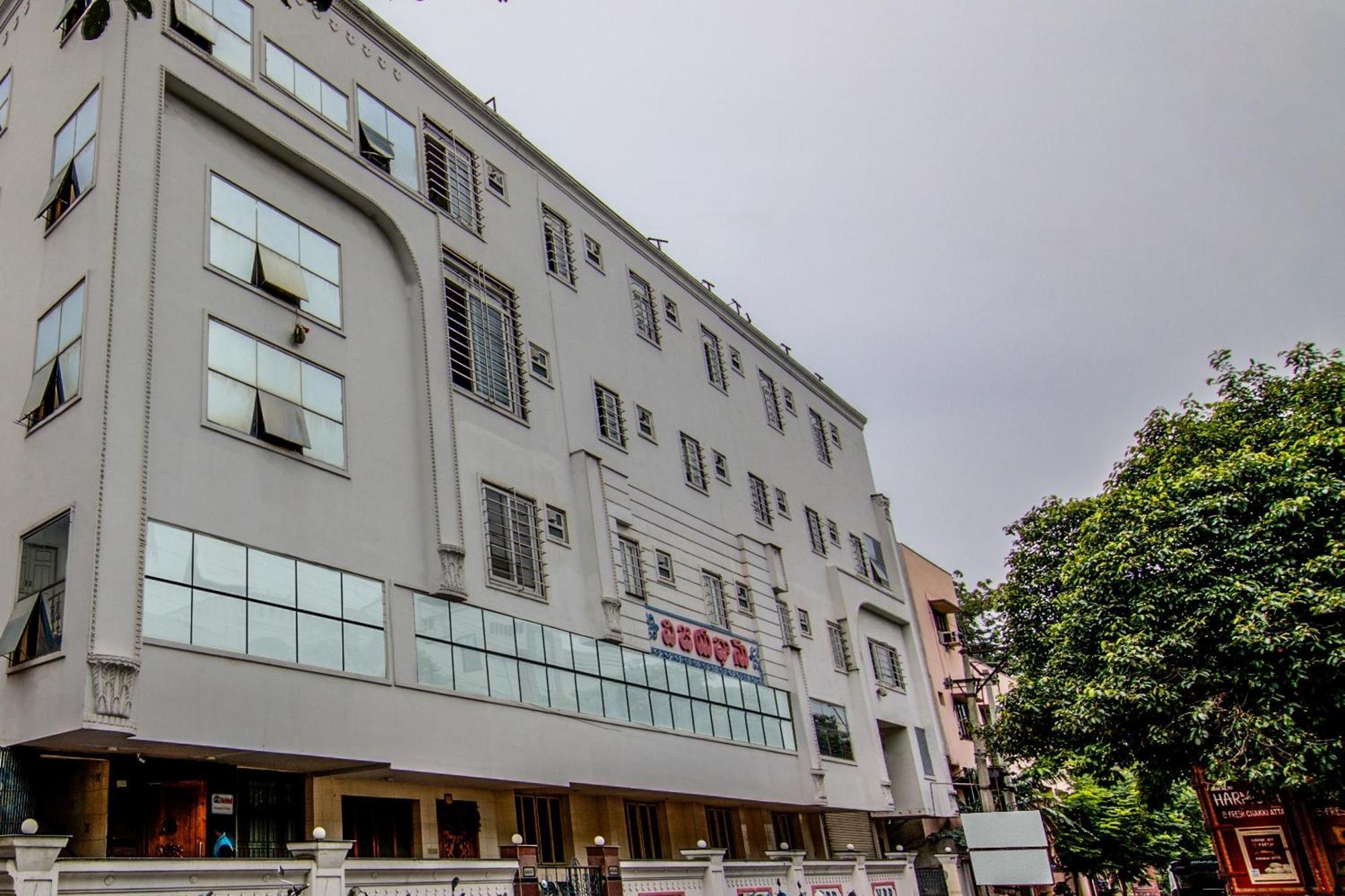 Hotel O Vb Grand ヴィシャーカパトナム エクステリア 写真
